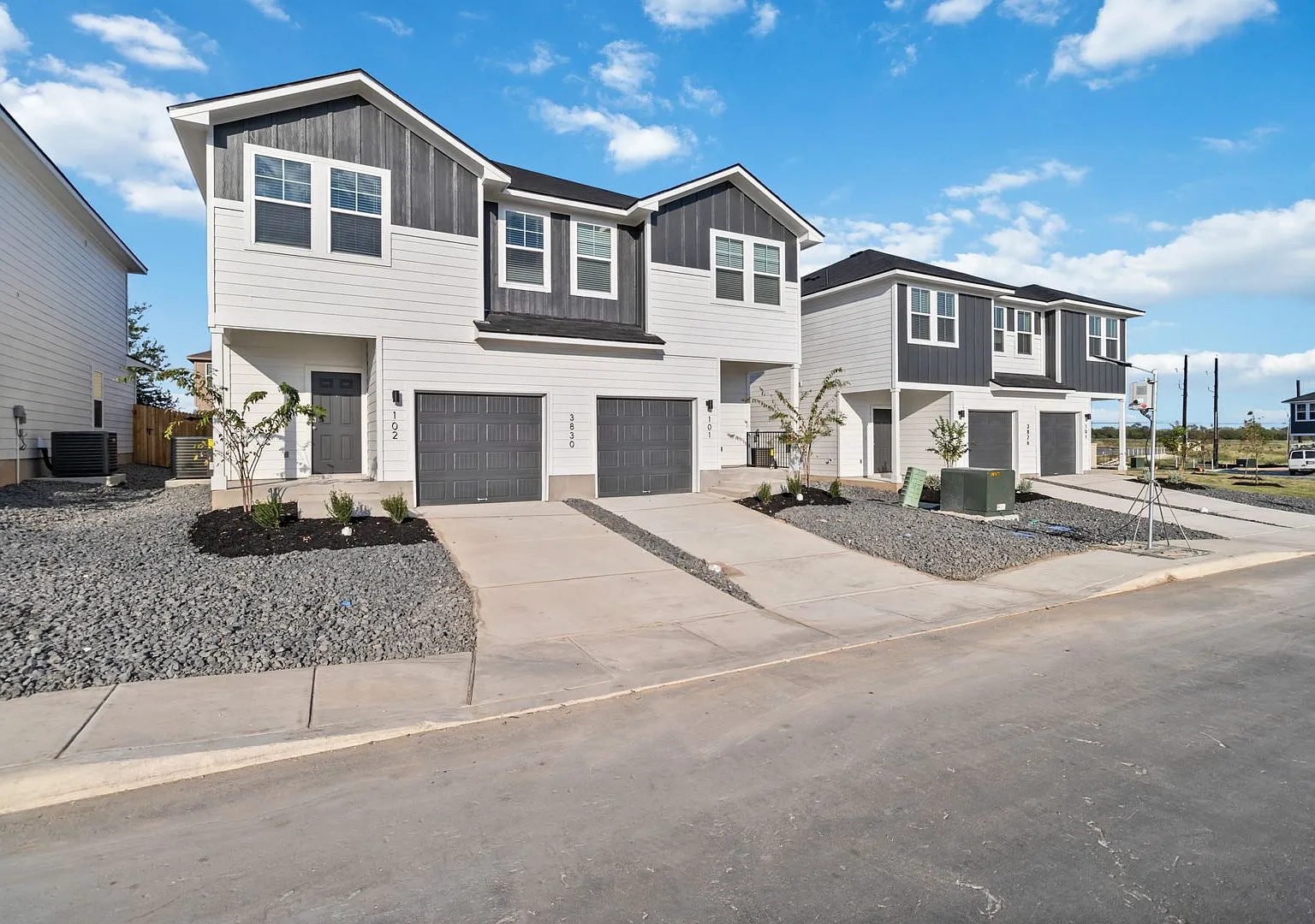 Luxury Townhome | No Back Door Neighbors! — Photo 2