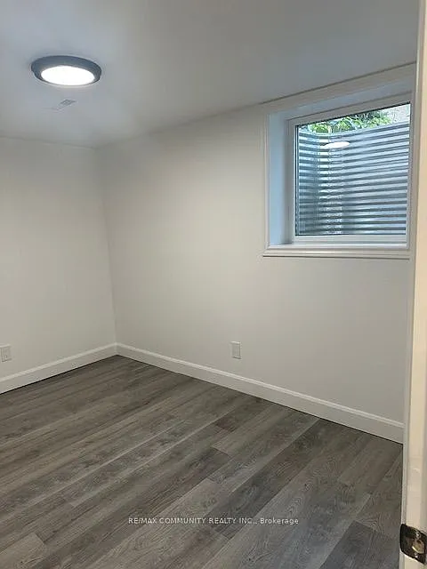 3 bed, $2,050 — Photo 4
