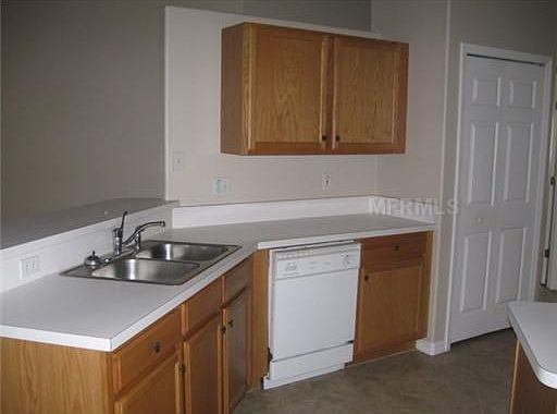 4th image of 838 Park Valley Cir