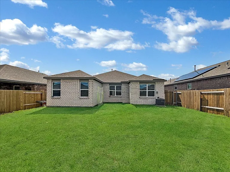 2112 Erlinda Dr — Photo 30