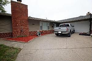 3rd image of 6026 Avalon Ave