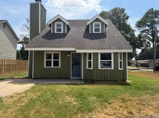 723 W 9th St, De Witt, AR 72042