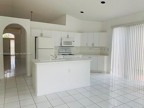 5th image of 2978 NW 99th Ct