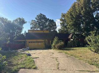 443 Byron Dr, Memphis, TN 38109