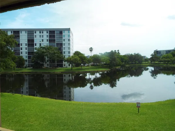 2311 S Cypress Bend Drive #221A, Pompano Beach, FL 33069