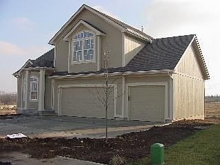 1st image of 2217 NE Avanti Dr
