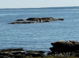 12 Philips Ln, Rye, NY 10580