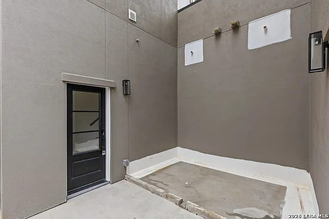 222 E Courtland Pl #1 — Photo 5