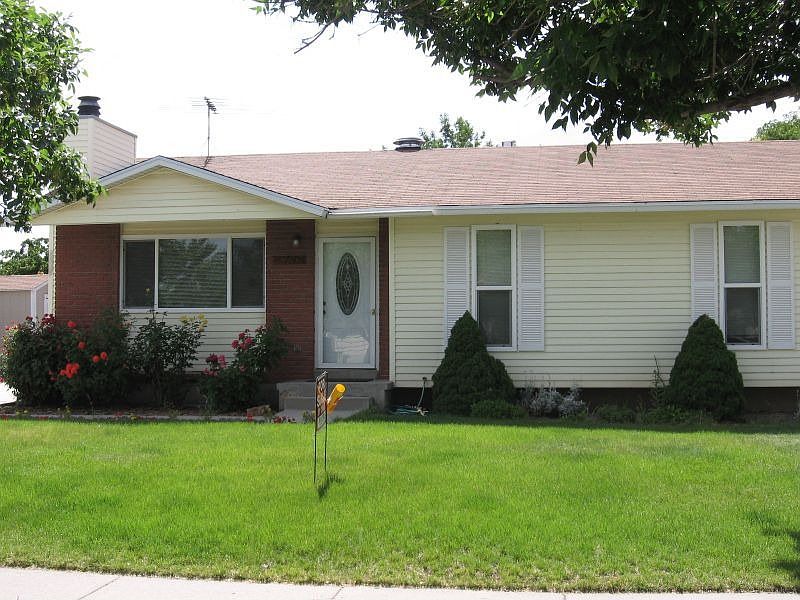 Front f the House