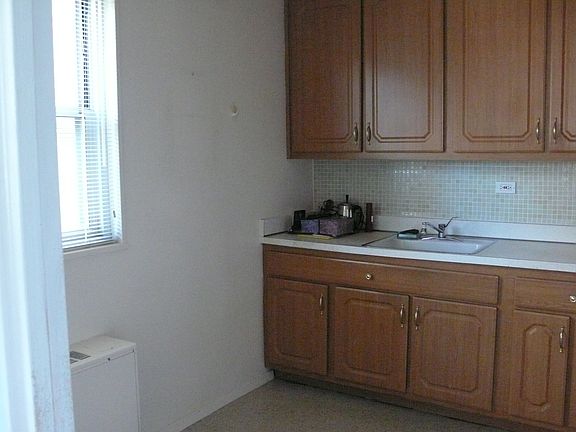 5th image of 70-31 108th St #5H