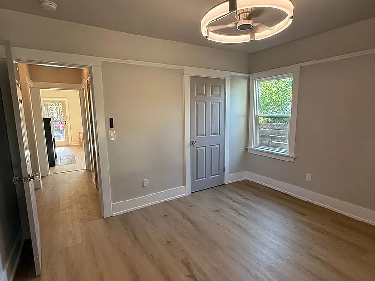 817 Wright St — Photo 11