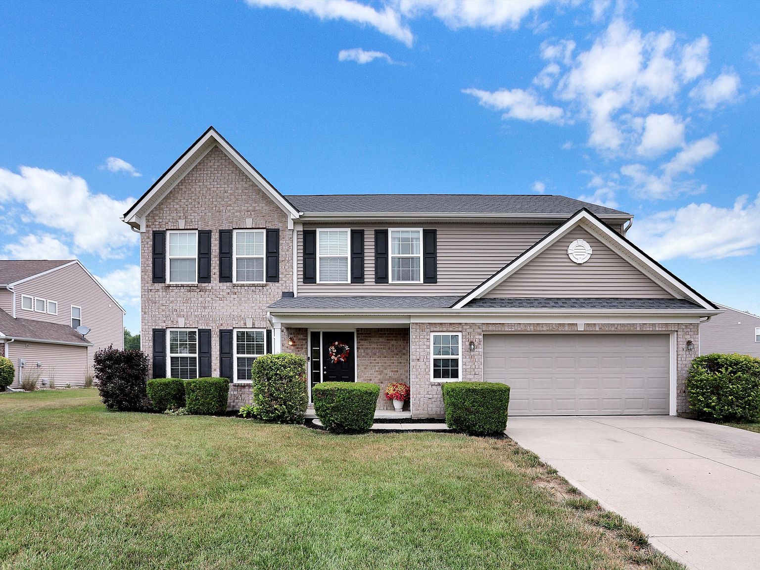2071 S Woodgrove Way, New Palestine, IN 46163 Zillow