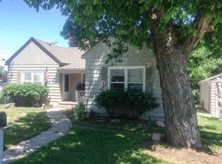 334 Grove St, Hampshire, IL