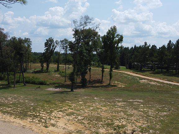 3rd image of 21 Blackbird Ln