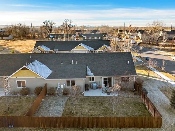 5th image of 148 Prairie Grass Ct APT A