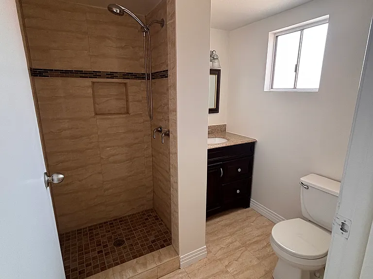 19226 Vanowen St — Photo 10