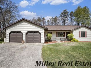 9460 Spring Creek Ct, Middleville, MI 49333