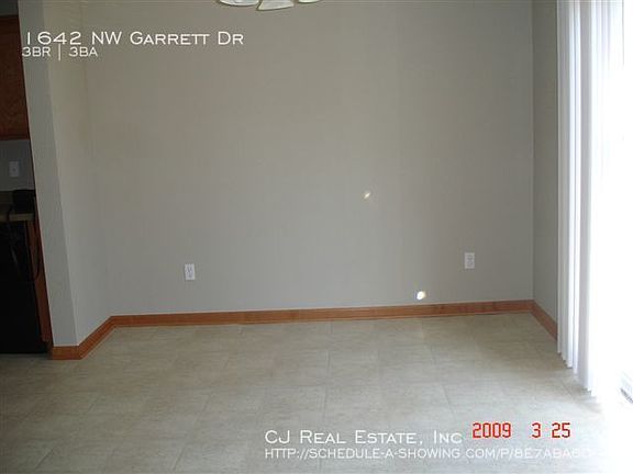 3rd image of 1642 NW Garrett Dr