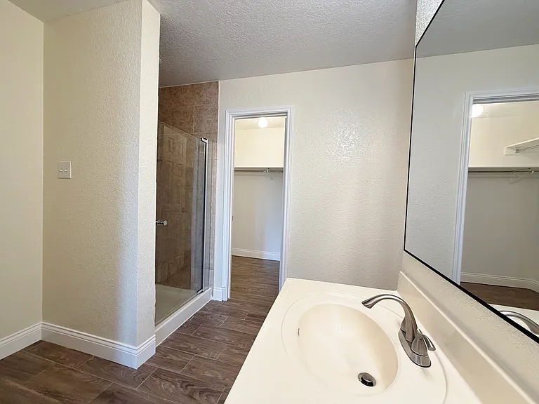 847 Quitman Oak — Photo 29