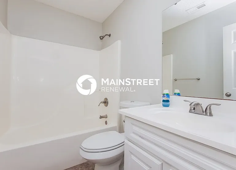 5425 Howard St — Photo 11