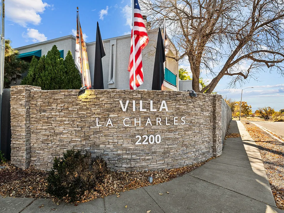 VILLA LA CHARLES