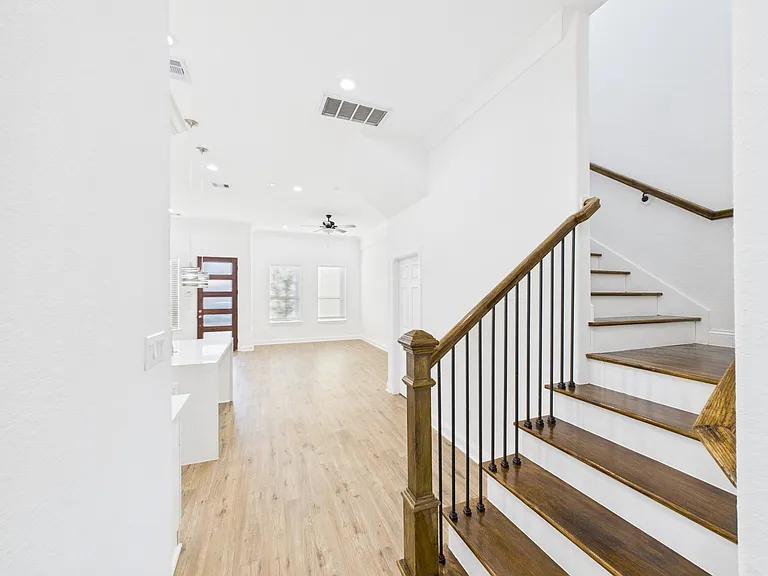 4619 Stassen St #B — Photo 12