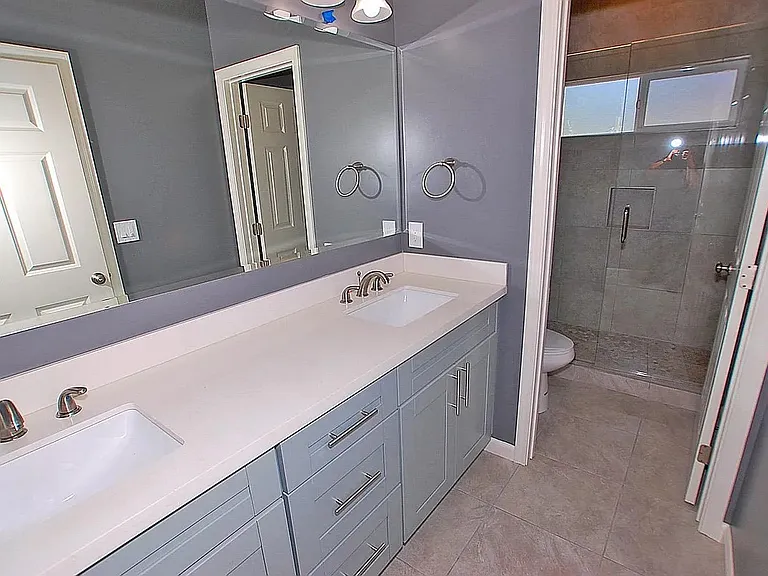 6886 Tower St — Photo 9