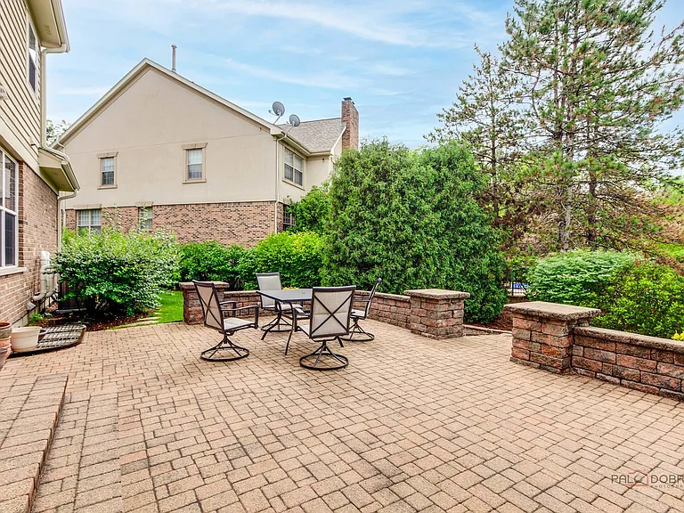 312 Camargo Ct — Photo 52