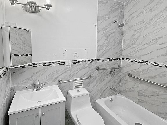5th image of 8622 124th St #1
