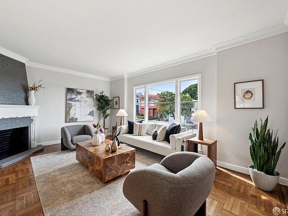 3rd image of 768 Head St