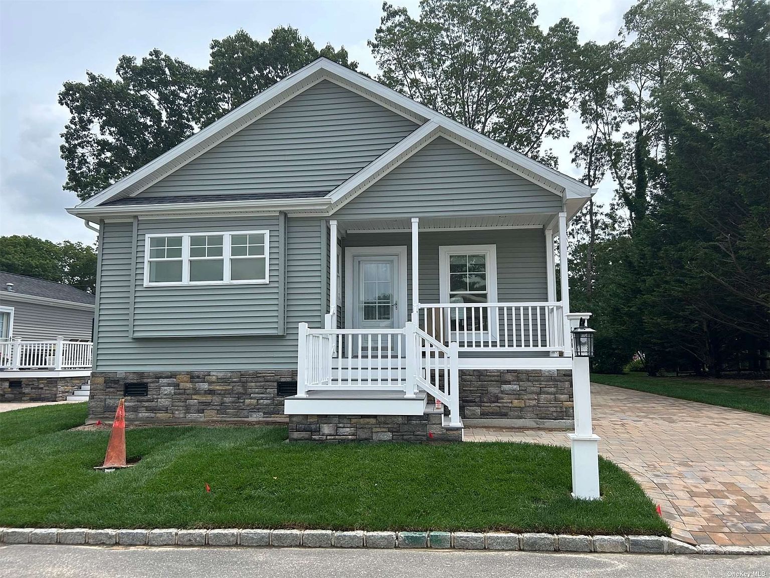 1661586 Old Country Road, Riverhead, NY 11901 Zillow