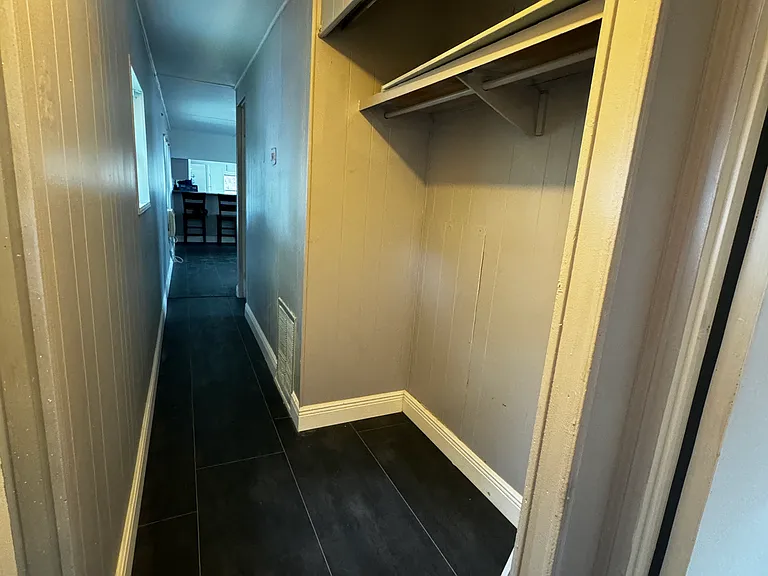 4237 Richmond Ave — Photo 4