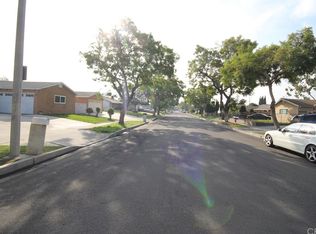 710 S Flintridge Dr, Santa Ana, CA 92704
