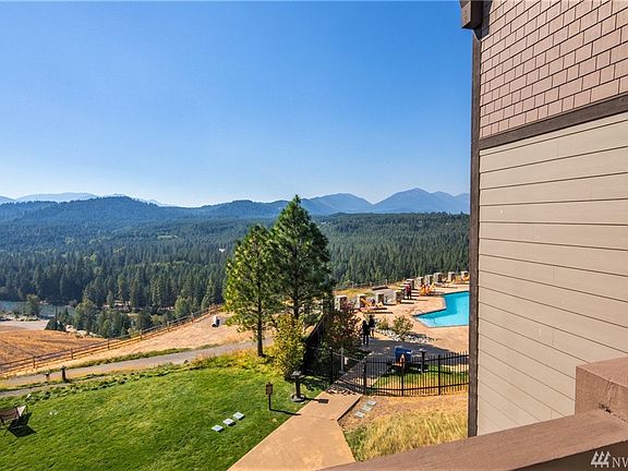 Looking to the northwest from condo #3033. The Lodge's seasonal pool is below.