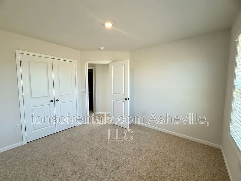 216 Valley Breeze Rd — Photo 25