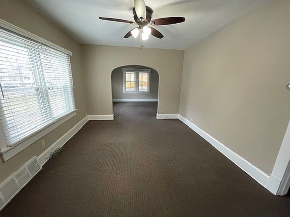 5th image of 311 Eastern Heights Blvd
