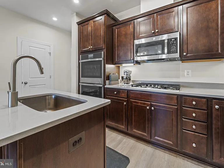 12384 Azure Ln — Photo 7