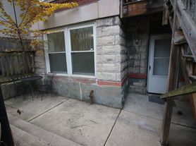 1408 N Maplewood Ave, Chicago, IL