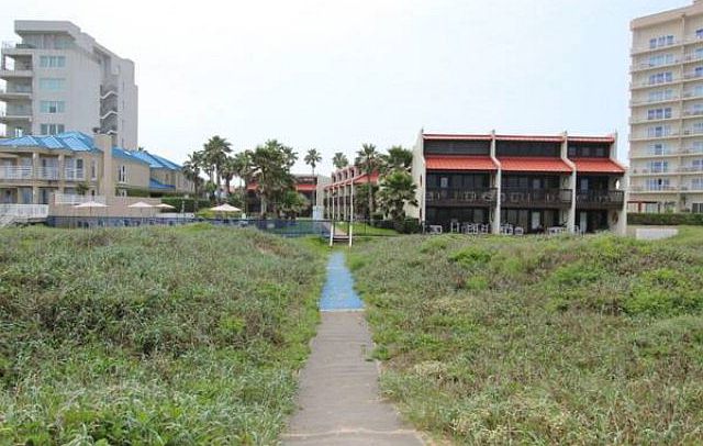1st image of 1912 Gulf Blvd #B-104