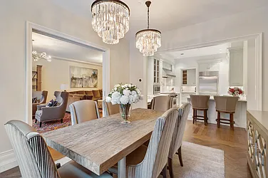 Rented by R New York