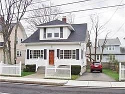 1st image of 545 Newport Ave