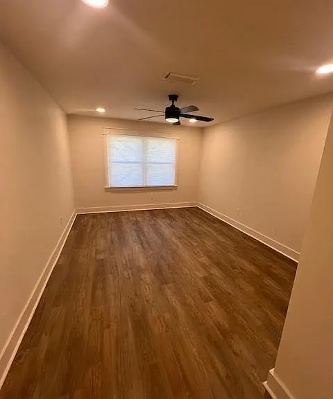 3933 Radnor Ave — Photo 11