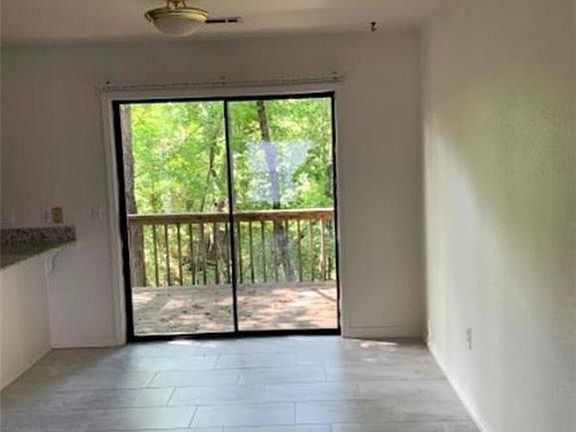 5th image of 602 Camellia Dr #A
