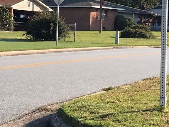 3rd image of 3904 25th Ave