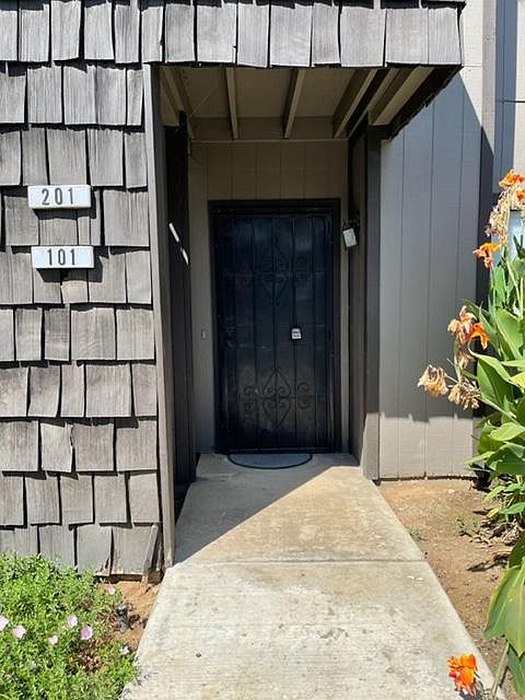1st image of 4860 E Lane Ave Unit 101