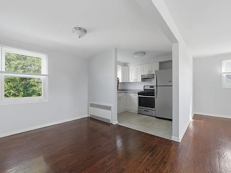 55 Marconi St #2 — Photo 6
