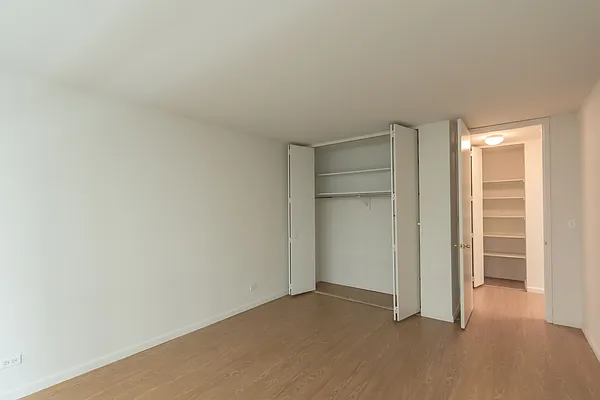 Rented by Solow Realty | media 7