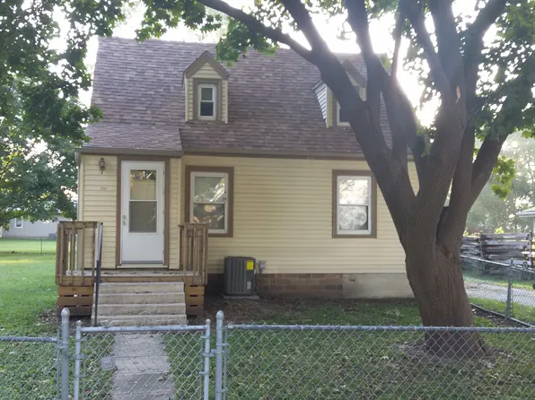 1715 S Coolidge Ave, Mason City, IA 50401