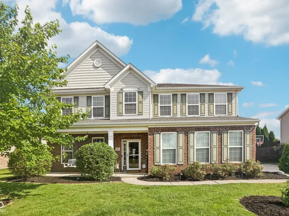 6622 W Dickens Xing, McCordsville, IN 46055