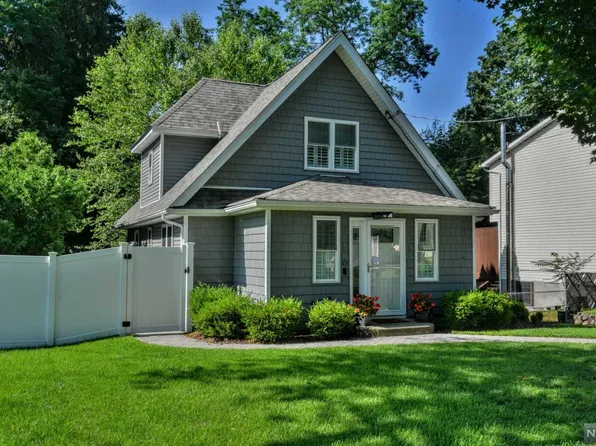 509 Bryant Pl, River Vale, NJ 07675